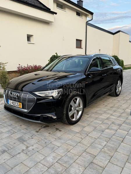 Audi e-tron 