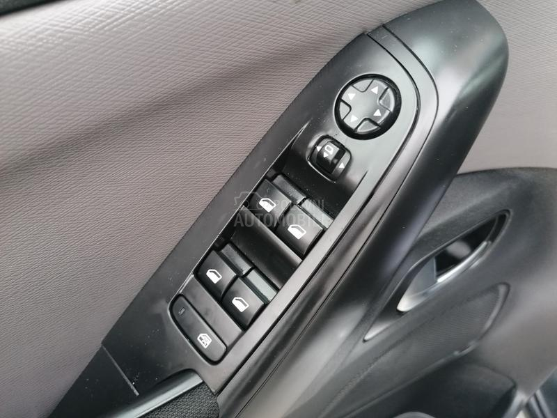 Citroen C4 Picasso 1.2i SEDUCTION CH