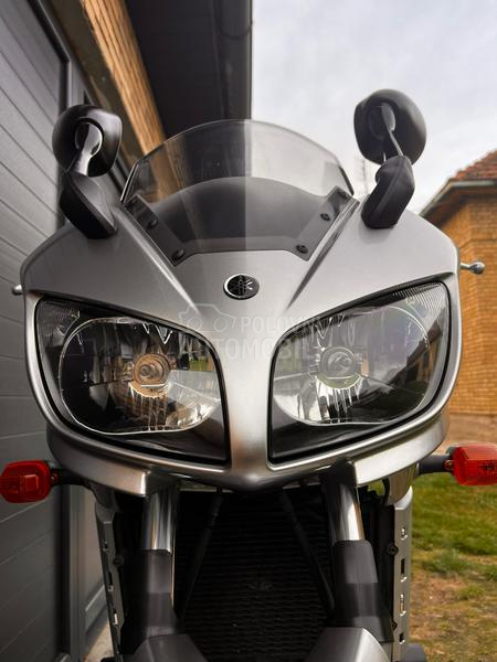 Yamaha FAZER CH TOP