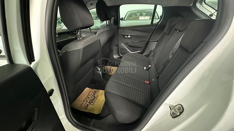 Peugeot 208 BUSINES PACK V.SERV