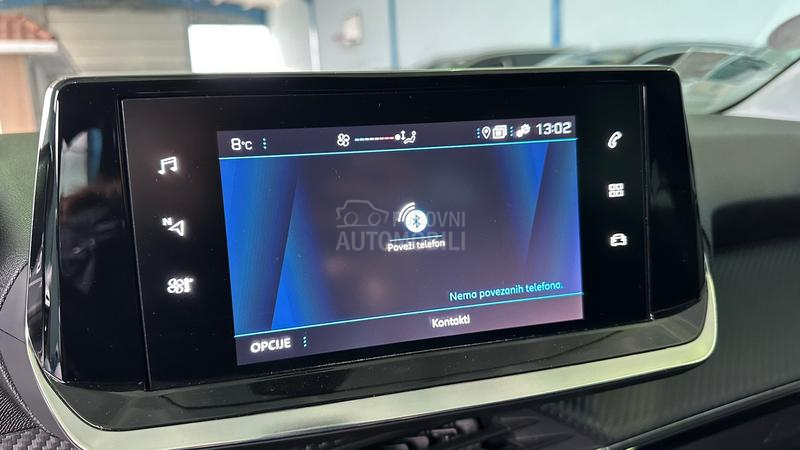 Peugeot 208 BUSINES PACK V.SERV