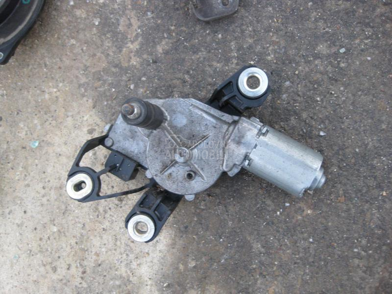 Motoric zadnjeg brisaca