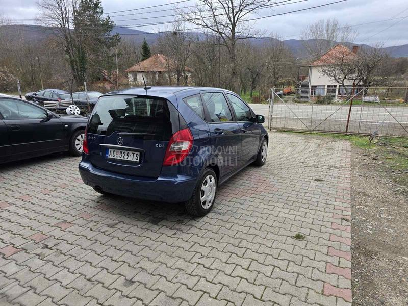 Mercedes Benz A 180 Ocuvan auto