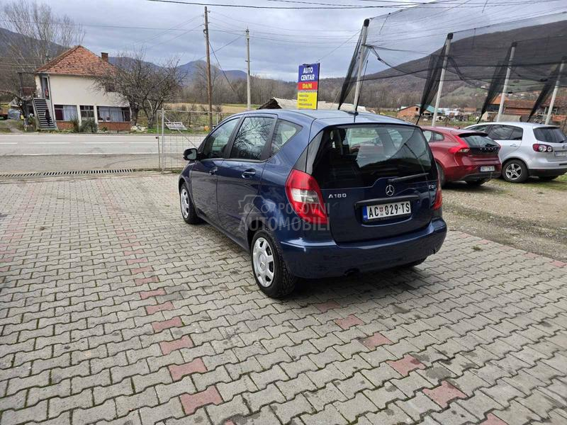 Mercedes Benz A 180 Ocuvan auto