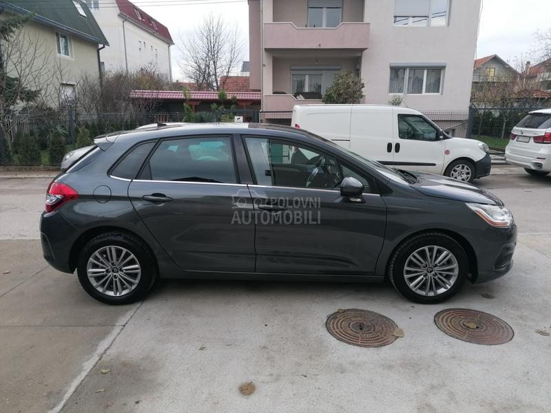 Citroen C4 1.6i EXCLUSIVE CH