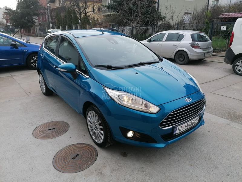 Ford Fiesta 1.0i TITANIUM CH