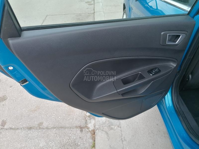 Ford Fiesta 1.0i TITANIUM CH