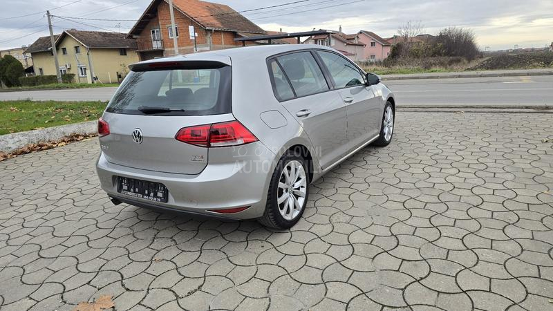 Volkswagen Golf 7 1.6 tdi DSG