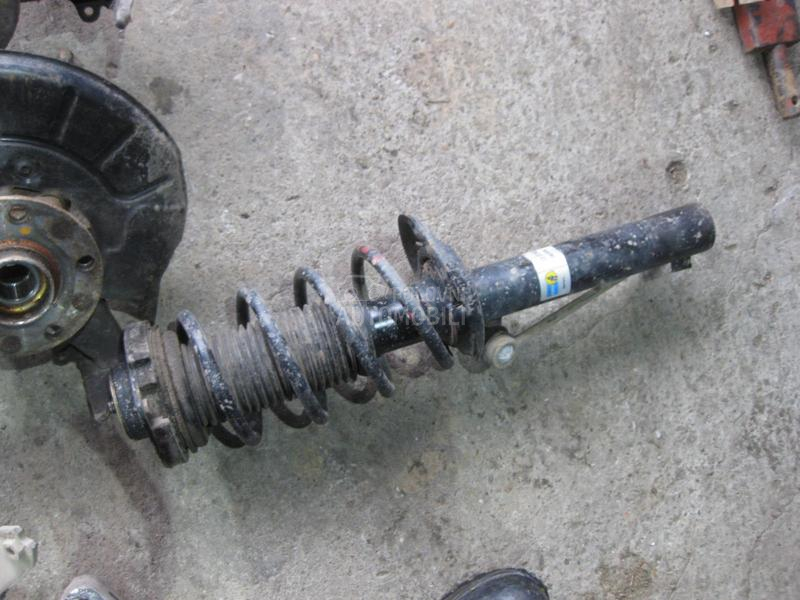 Prednji amortizer sa oprugom