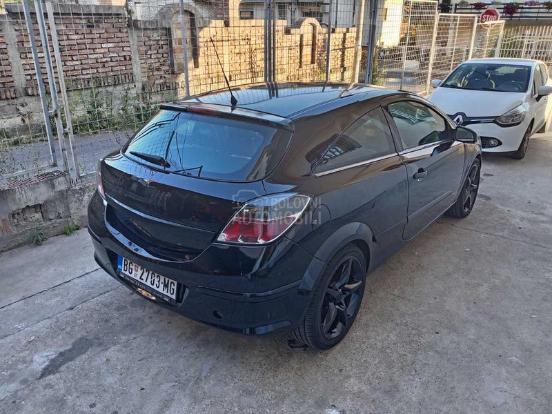 Opel Astra H 2.0