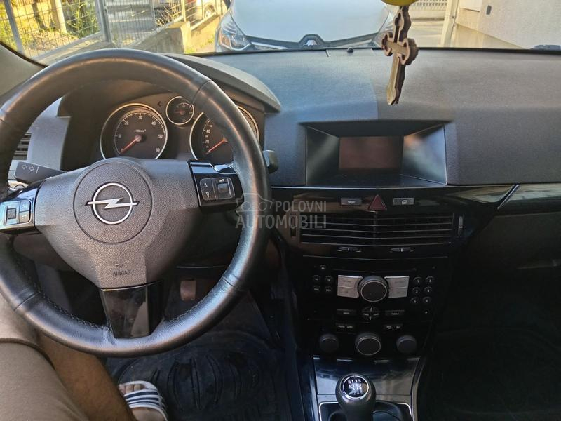 Opel Astra H 2.0
