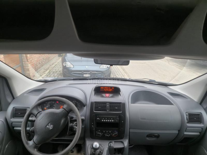 Peugeot Expert 