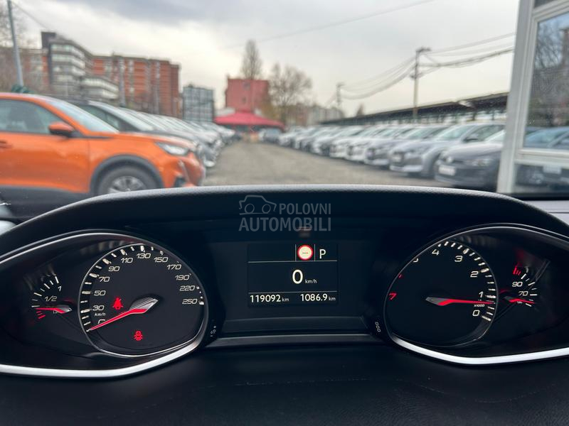 Peugeot 308 1.2 B Allure