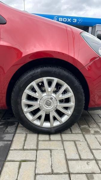 Renault Clio cLio  F A B R I K A