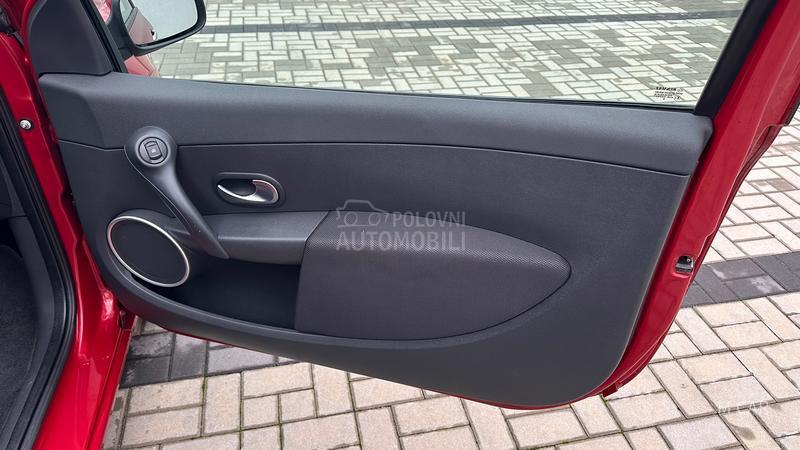 Renault Clio cLio  F A B R I K A