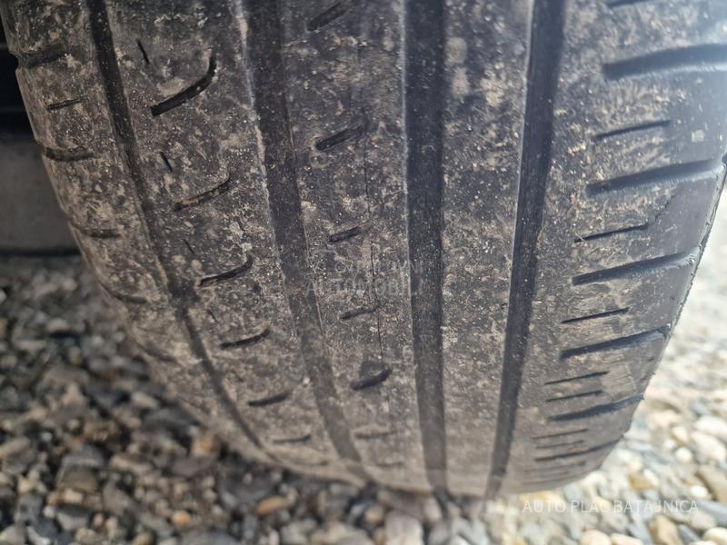 Volkswagen Golf 5 1.9 TDI 219700