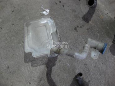 Posuda brisaca sa motoricem za Volkswagen Golf 6 od 2007. do 2012. god.