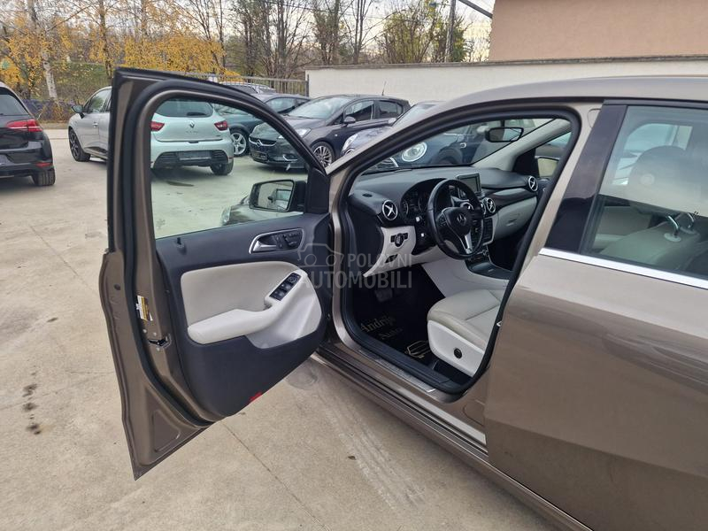 Mercedes Benz B 180 WEBASTO PRESTIGE