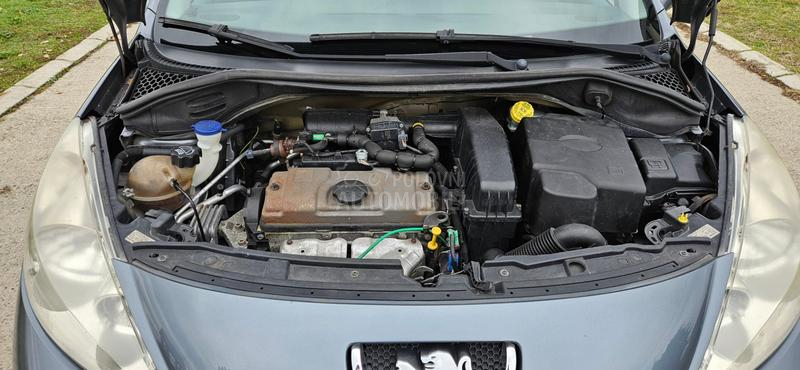 Peugeot 207 1.4b  8v