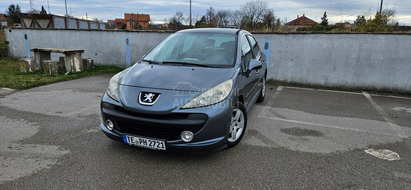 Peugeot 207 1.4b  8v
