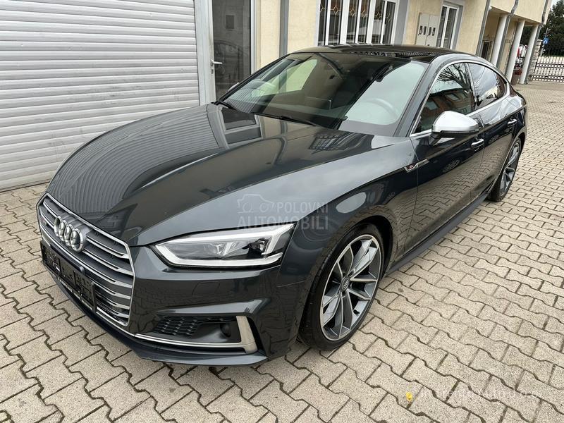 Audi S5 