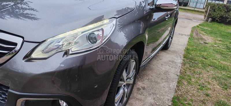 Peugeot 2008 1.6HDI CH PREMIUM