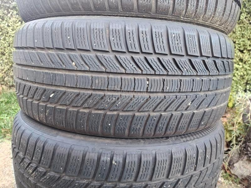 Continental 235/45 R18 Zimska