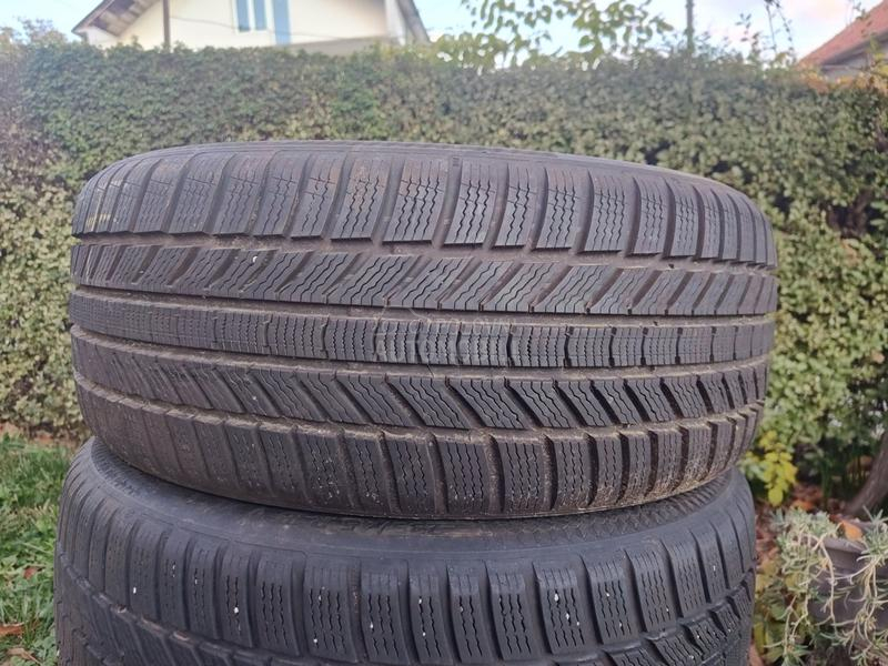 Continental 235/45 R18 Zimska