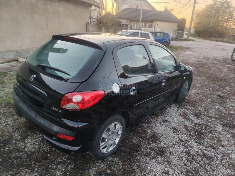 Peugeot 206 plus 1.1 URBAN