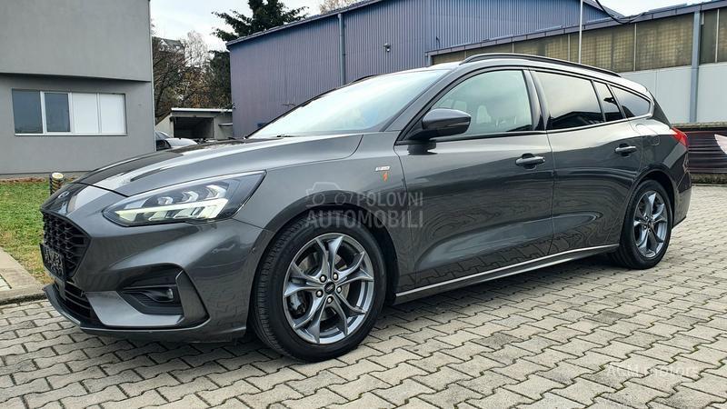 Ford Focus ST LINE