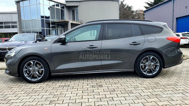 Ford Focus ST LINE