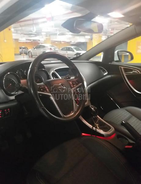 Opel Astra J GTC