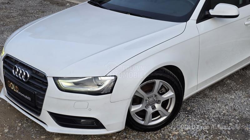 Audi A4 2.-0 S-TRON S LINE