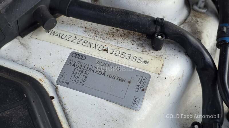 Audi A4 2.-0 S-TRON S LINE