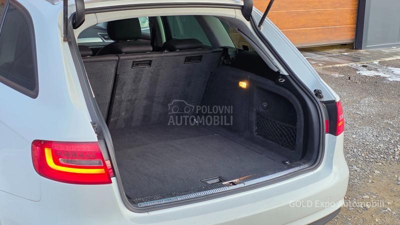 Audi A4 2.-0 S-TRON S LINE
