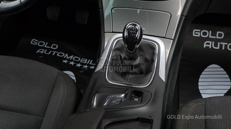 Opel Insignia 2.0 CDTi RESTY COSMO