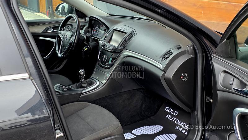Opel Insignia 2.0 CDTi RESTY COSMO