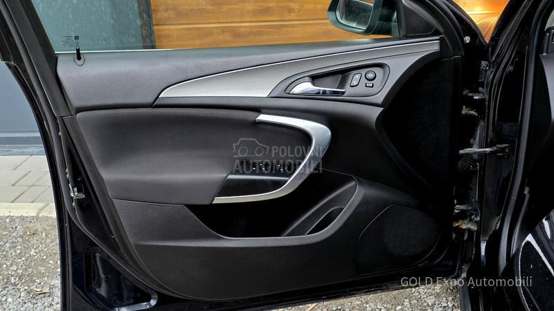 Opel Insignia 2.0 CDTi RESTY COSMO
