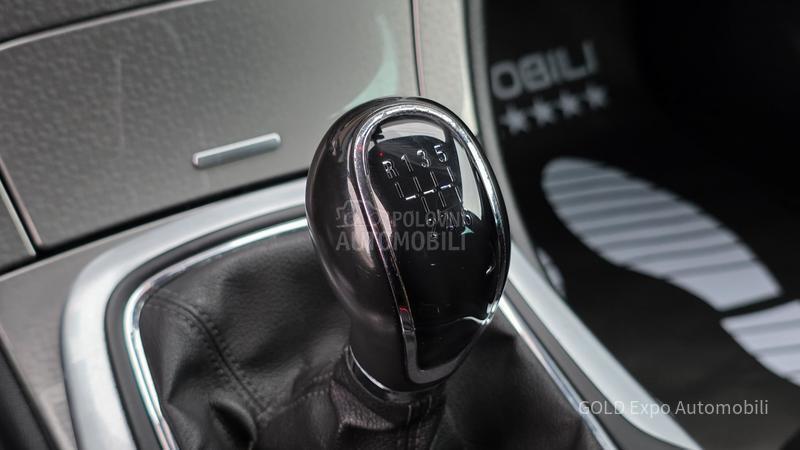 Opel Insignia 2.0 CDTi RESTY COSMO