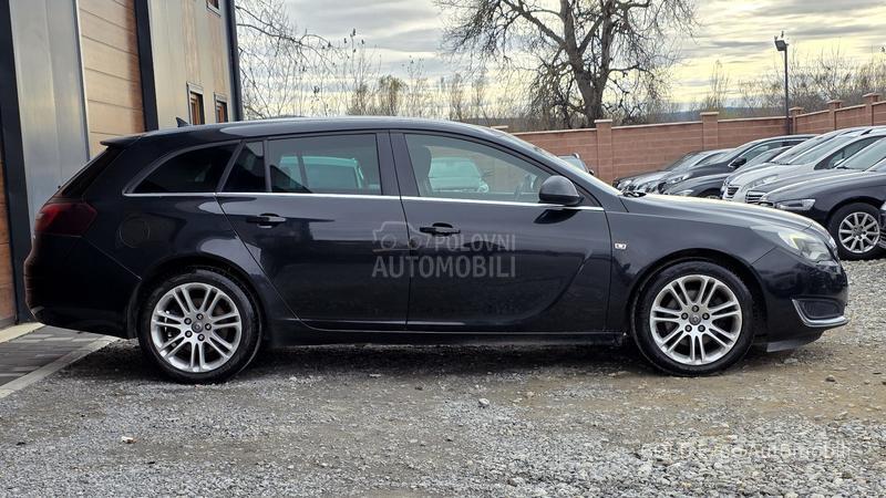 Opel Insignia 2.0 CDTi RESTY COSMO
