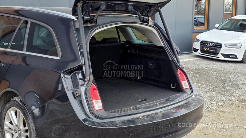 Opel Insignia 2.0 CDTi RESTY COSMO