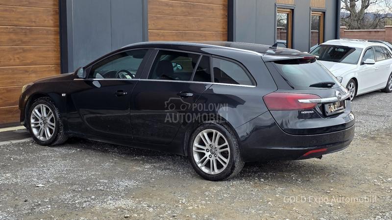 Opel Insignia 2.0 CDTi RESTY COSMO
