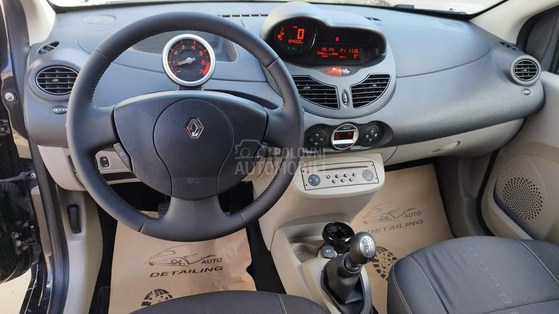 Renault Twingo LUTKICA