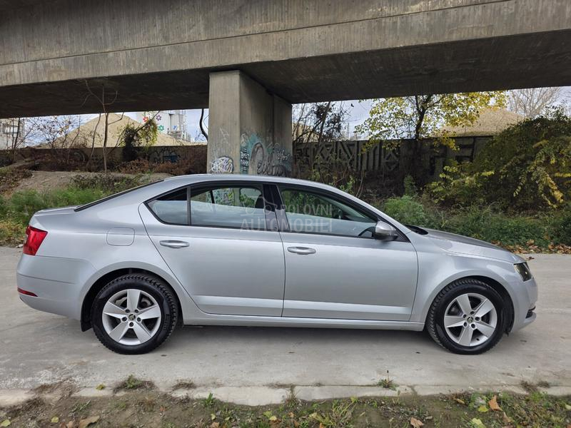 Škoda Octavia 1.6 TDI AMBITION