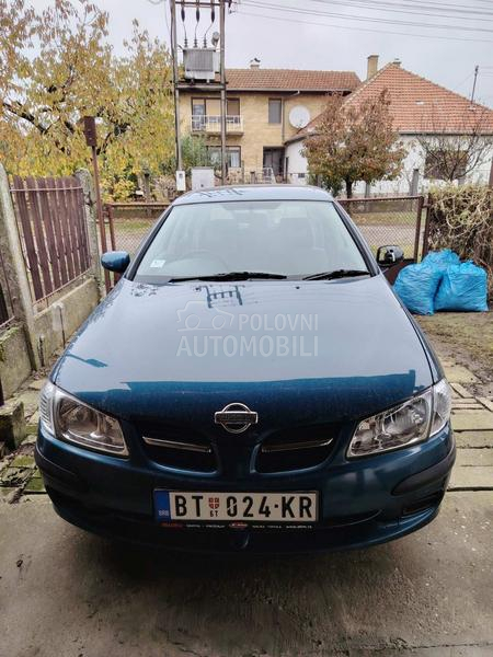 Nissan Almera 
