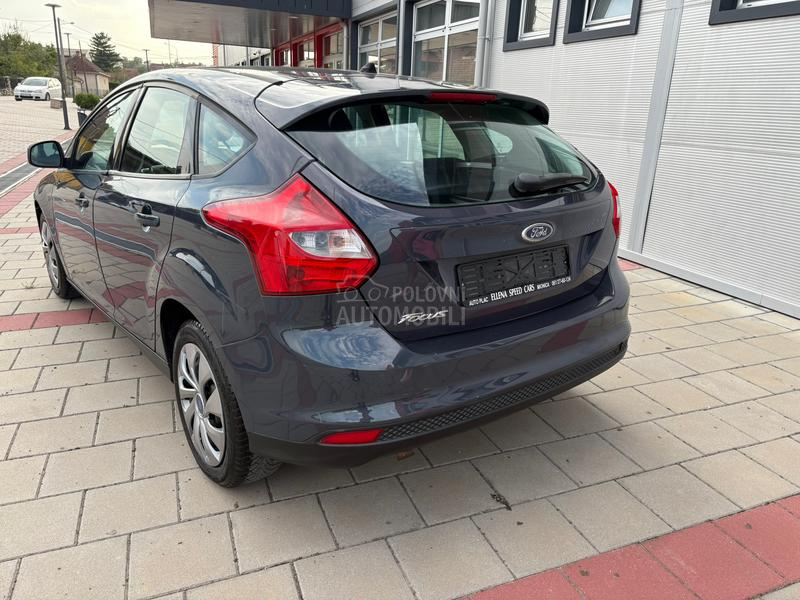 Ford Focus 1 6 D