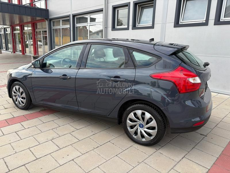 Ford Focus 1 6 D