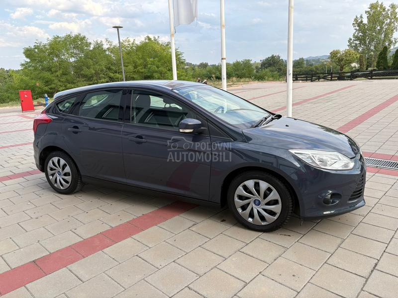 Ford Focus 1 6 D