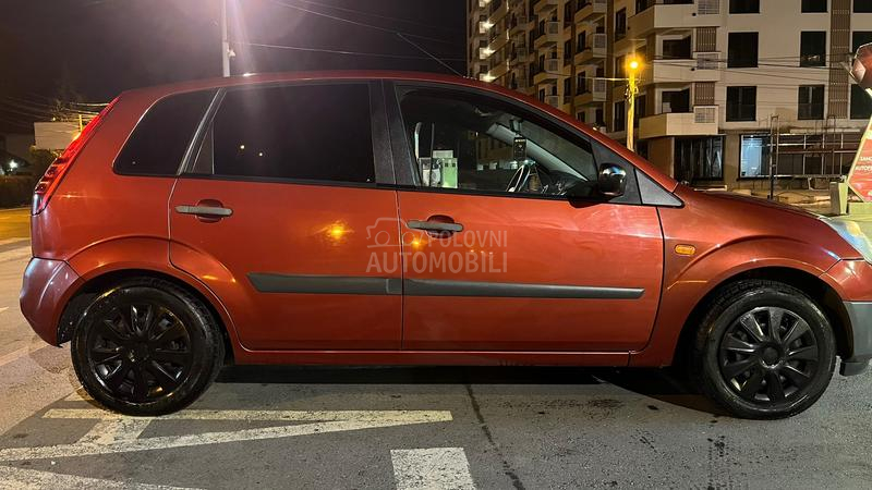 Ford Fiesta 1.4 16V REZERVISAN