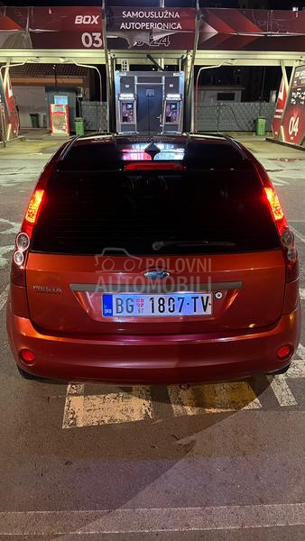 Ford Fiesta 1.4 16V REZERVISAN